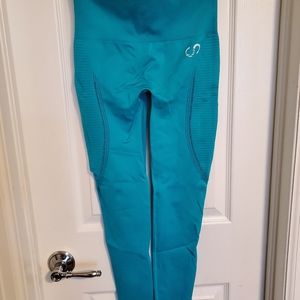 Bootyscrunch leggings